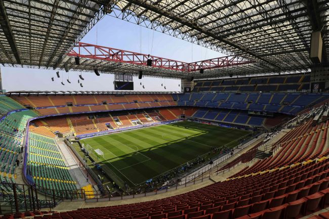 Lo stadio San Siro si appresta a cambiare pelle (Insidefoto.com)