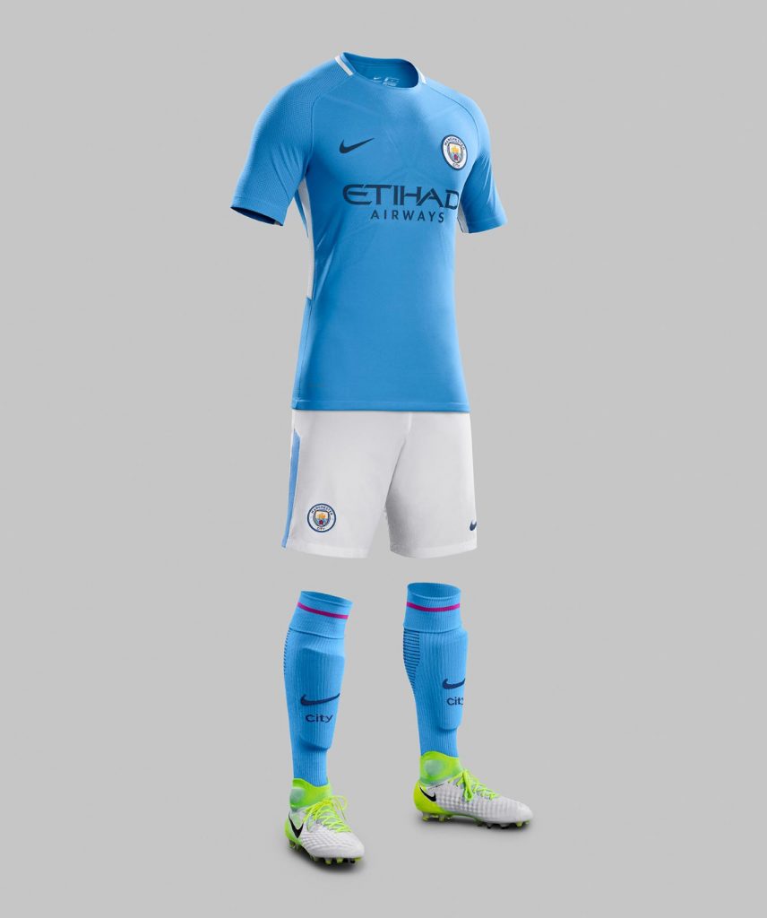 Manchester City, il kit 2017-2018