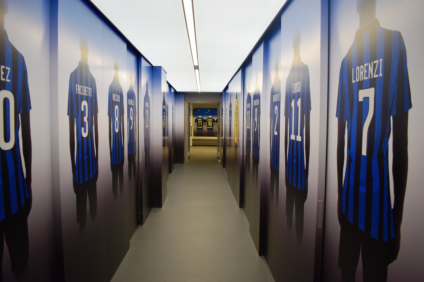 Il corridoio che conduce allo spogliatoio dell'Inter nello stadio di San Siro