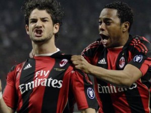 pato e robinho esultanza