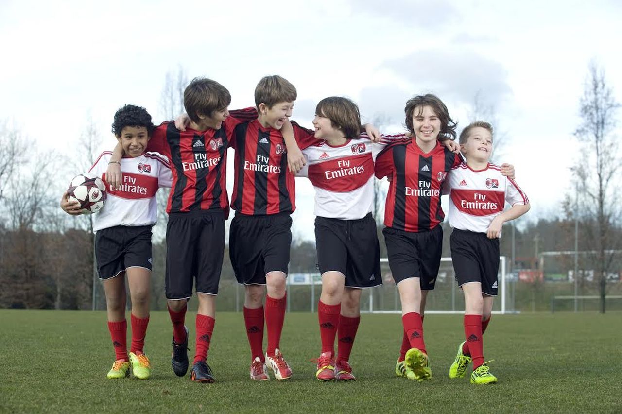 Torna il Milan Junior Camp Day: al Vismara più di 300 ragazzi da ogni parte  del mondo | Calcio e Finanza