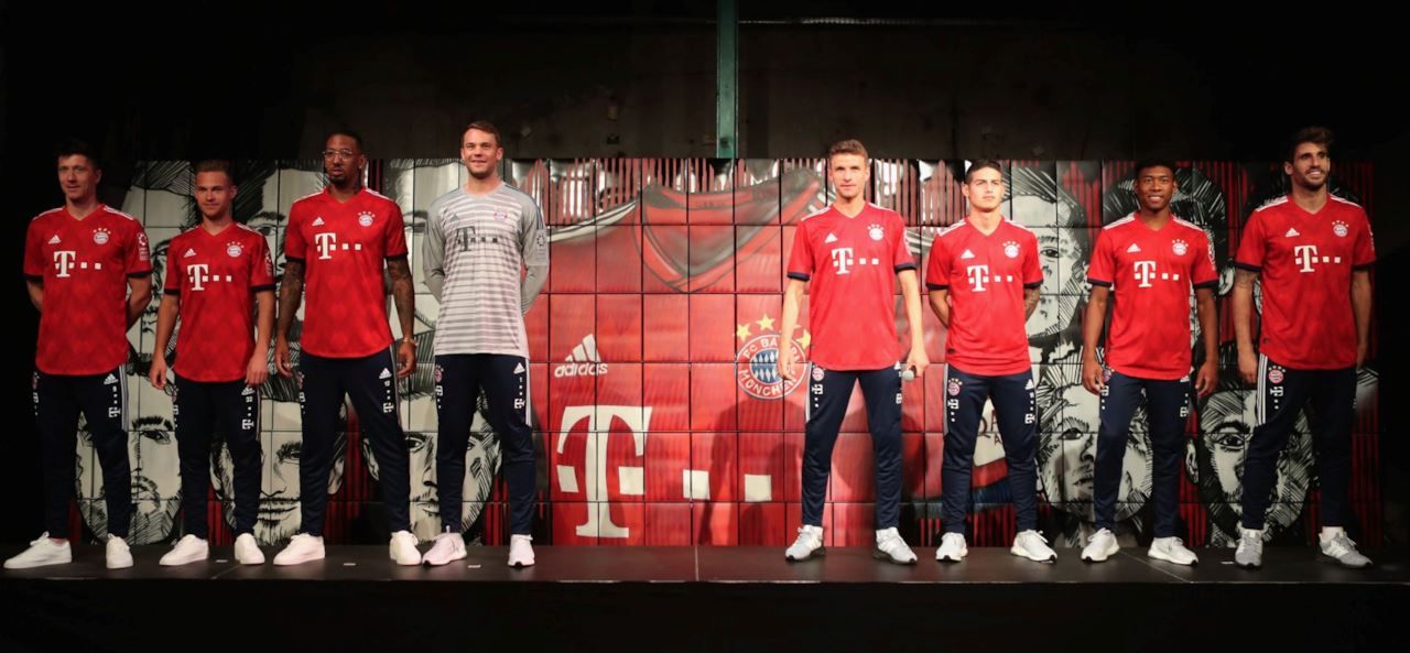 Bayern Monaco, svelata la maglia 2018-2019: spicca la grafica a ...