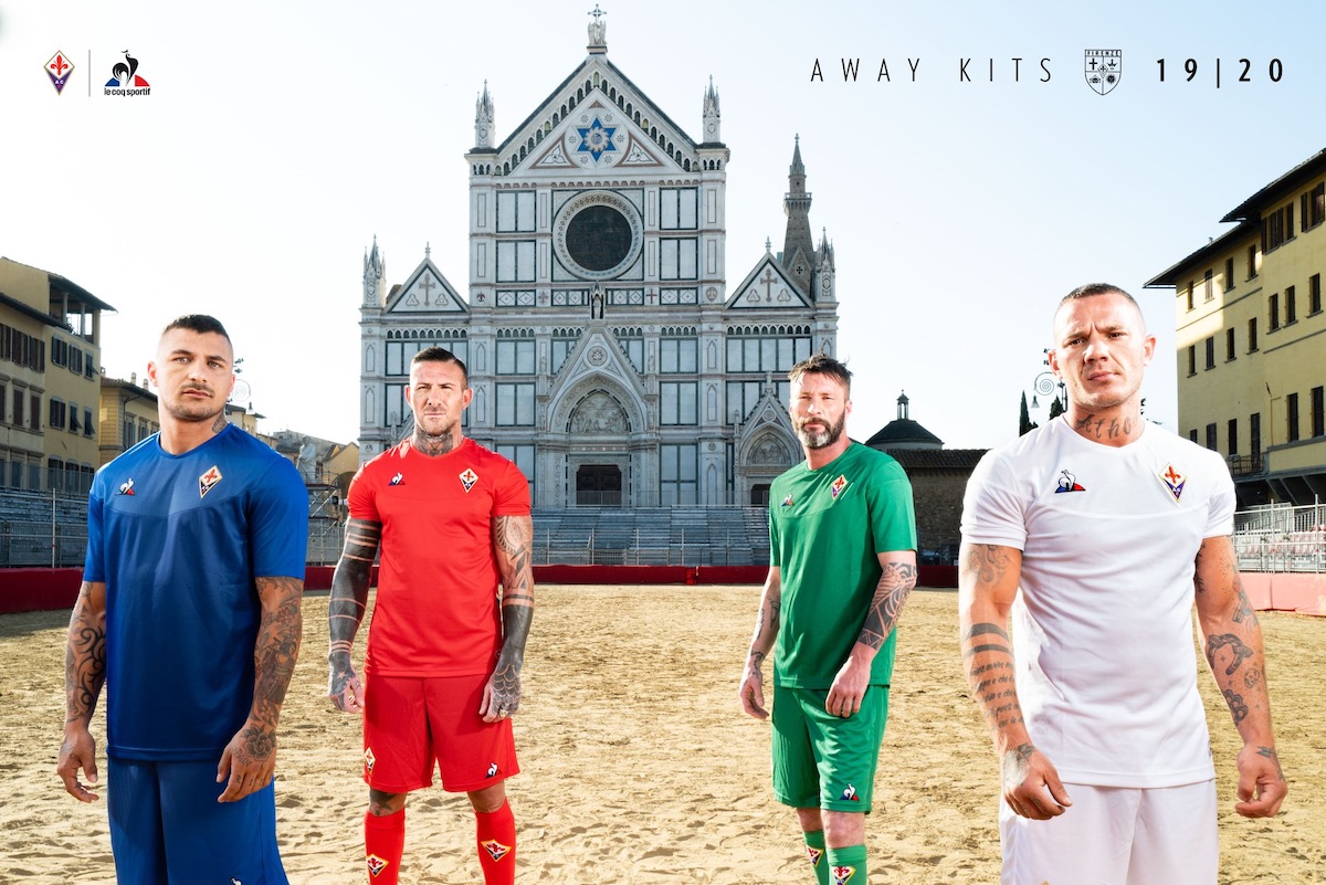 Fiorentina, svelate le quattro maglie away dedicate ai quartieri di Firenze  | Calcio e Finanza
