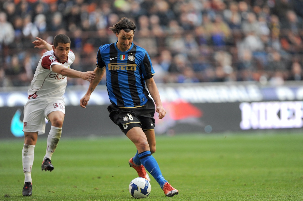 inter maglie storiche pirelli
