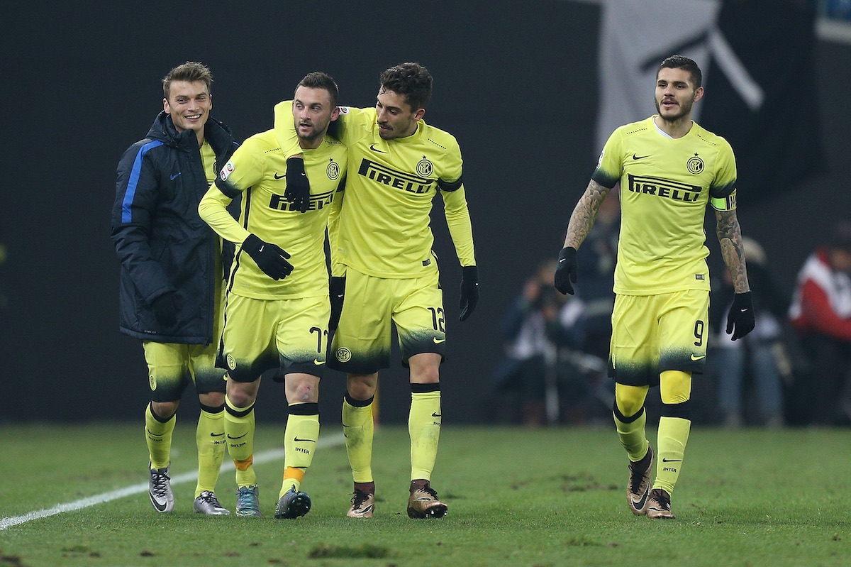inter maglie storiche pirelli