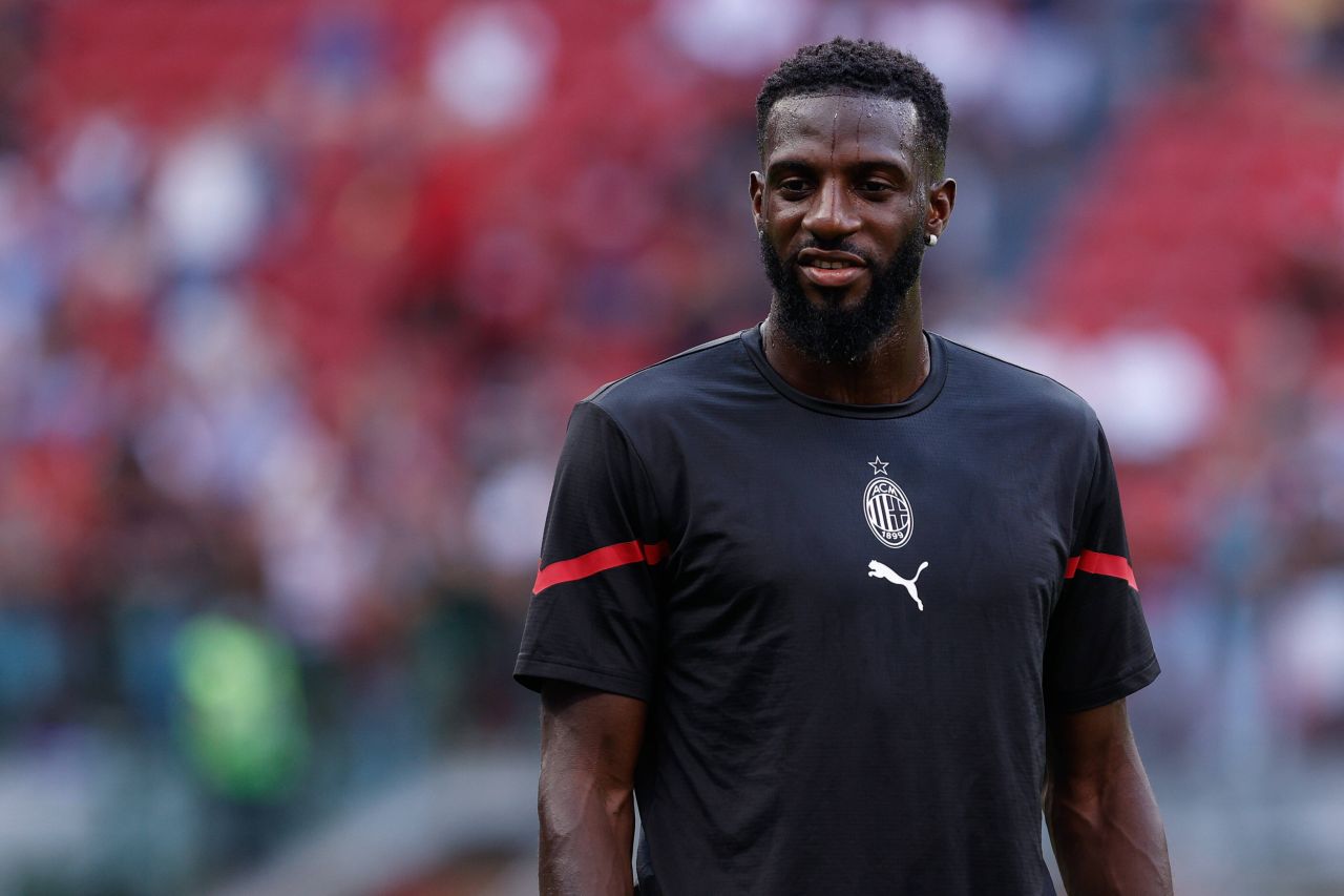Una banana per Bakayoko” e la maglia del Milan crocifissa: bufera sui  tifosi della Lazio!