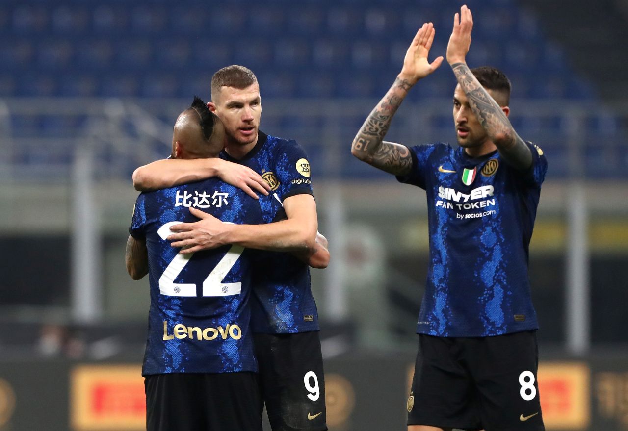 Inter, strisce larghe e nuovo design per la maglia Home 2022/23