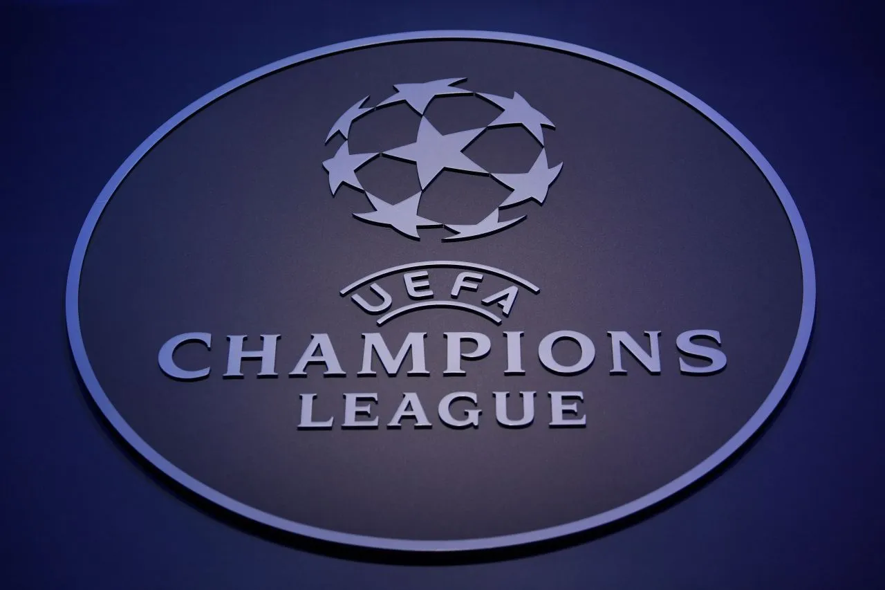 Inno Champions testo e traduzione