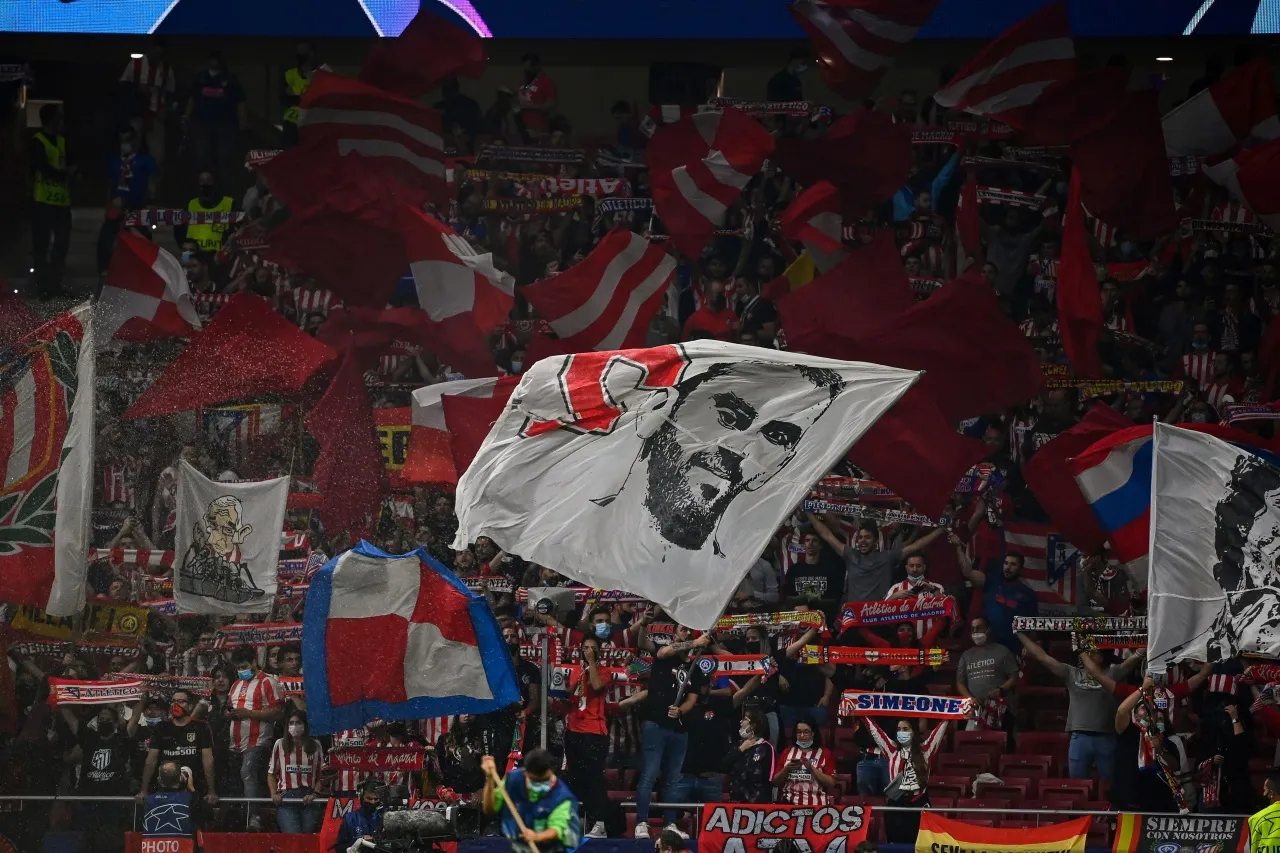 FBL-EUR-C1-ATLETICO MADRID-LIVERPOOL-FANS