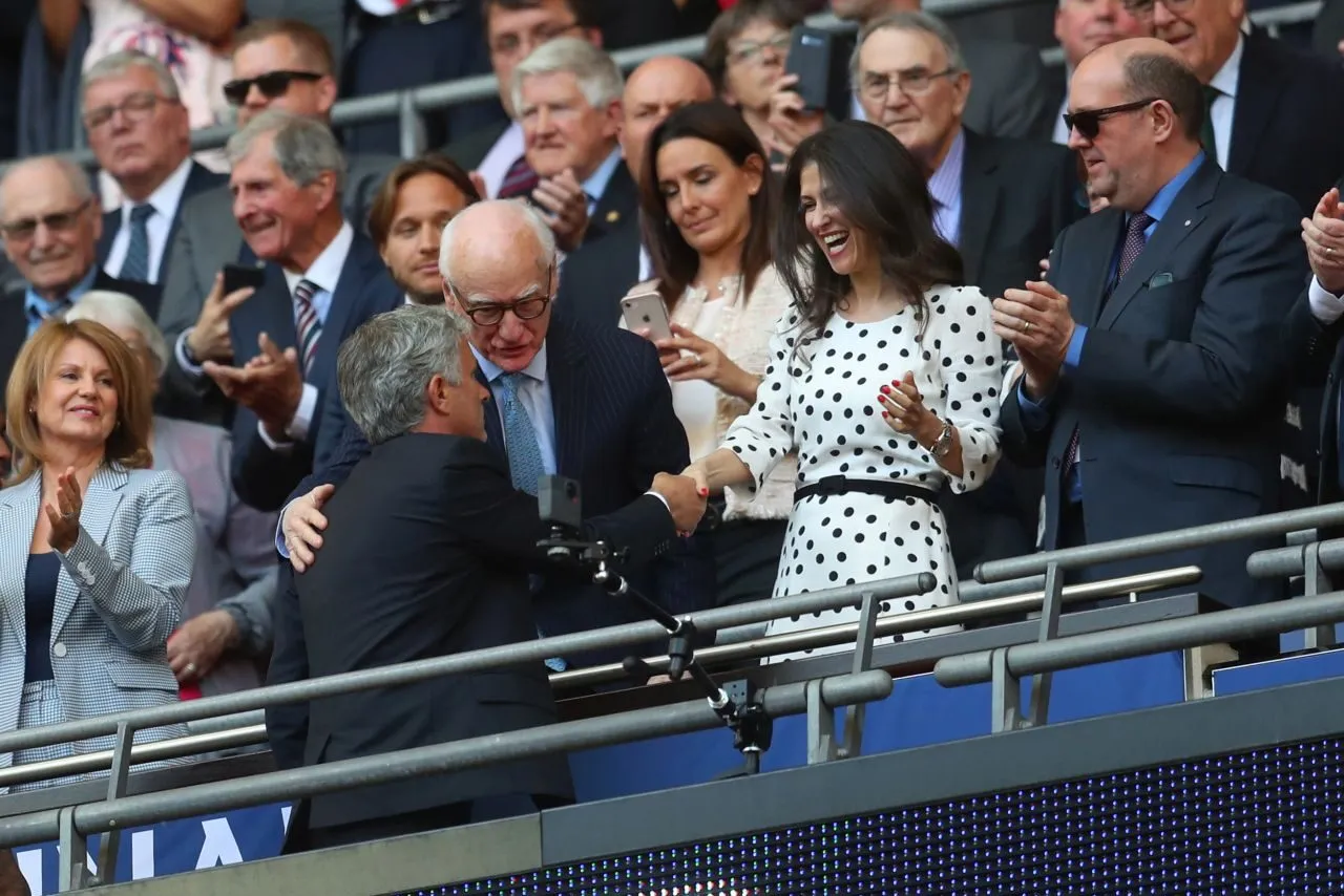 Chelsea stipendi top manager