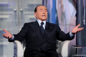Eredità Berlusconi divisione