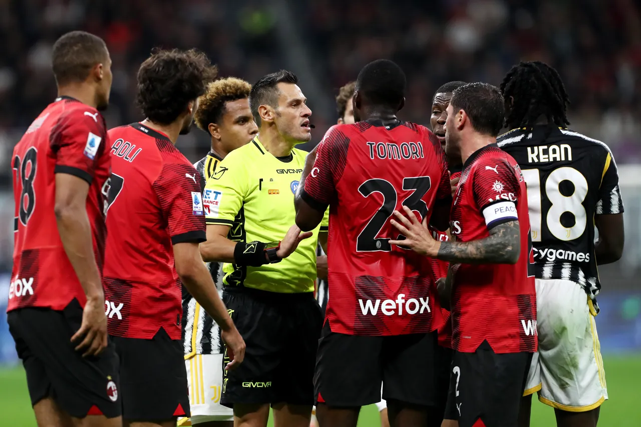 Chi può parlare con arbitro