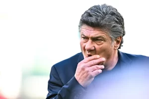 Mazzarri stipendio Napoli