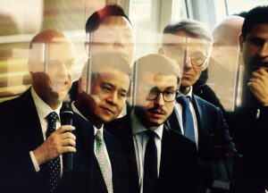 Marco Fassone, Yonghong Li e David Han Li (foto: Calcio e Finanza)