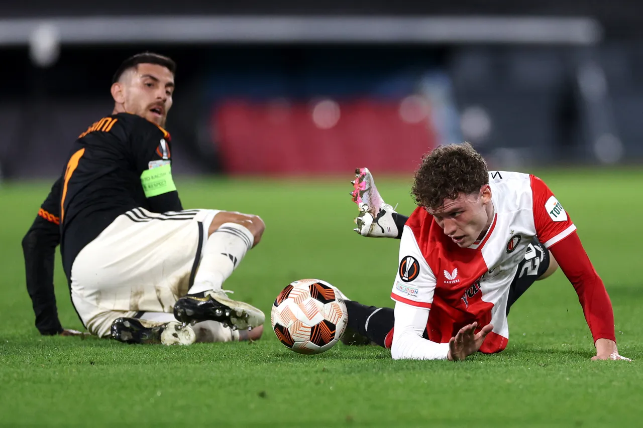 feyenoord-v-as-roma-knockout-round-play-offs-first-leg-uefa-europa-league-2023-24 (1)