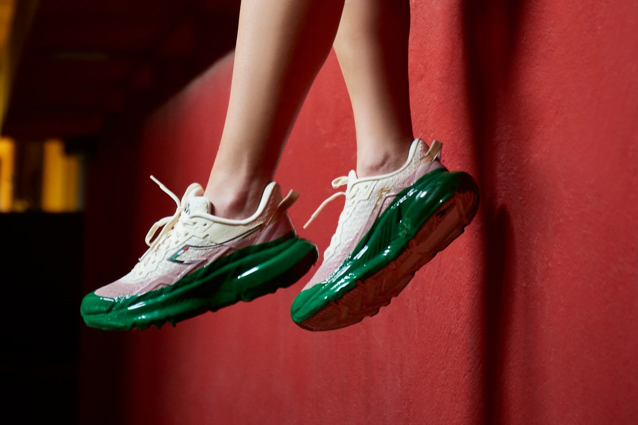 Double-Dipped-Sneaker