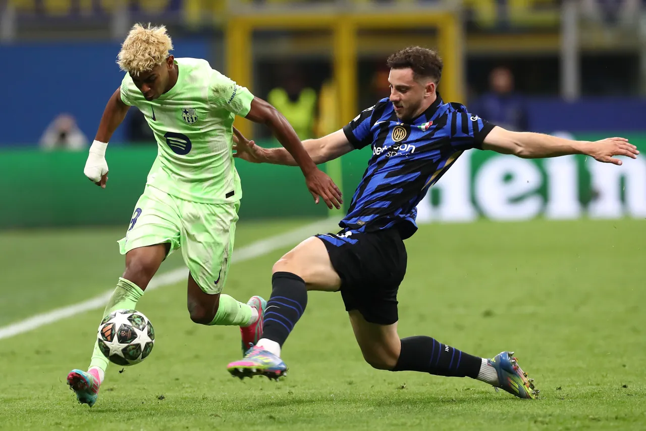 fc-internazionale-milano-v-fc-barcelona-uefa-champions-league-2024-25-semi-final-second-leg (5)