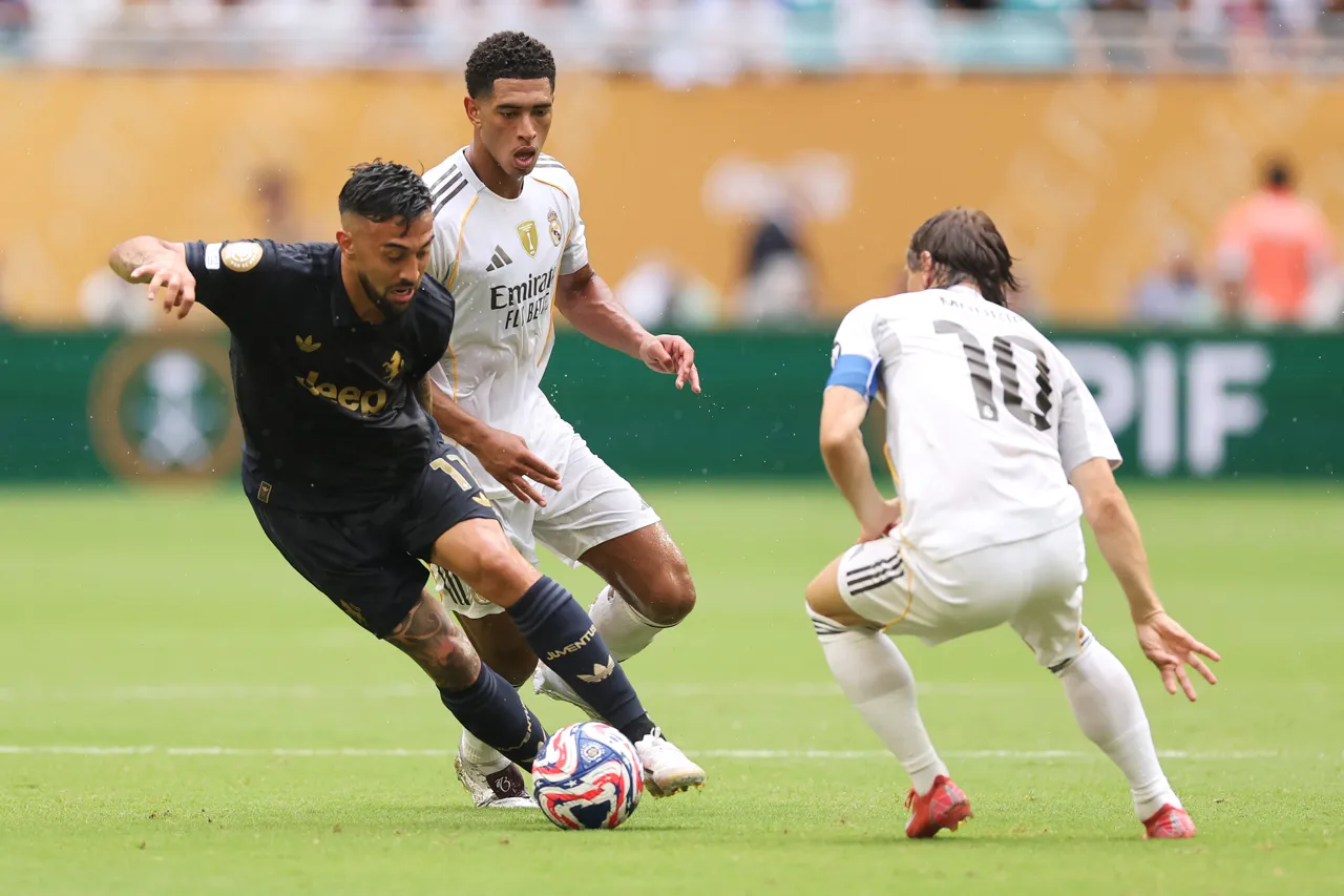 real-madrid-cf-v-juventus-fc-round-of-16-fifa-club-world-cup-2025 (1)