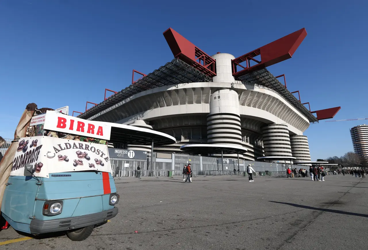 San Siro scontro Pd Verdi
