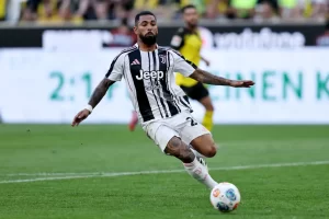 Douglas Luiz svalutazione Juventus