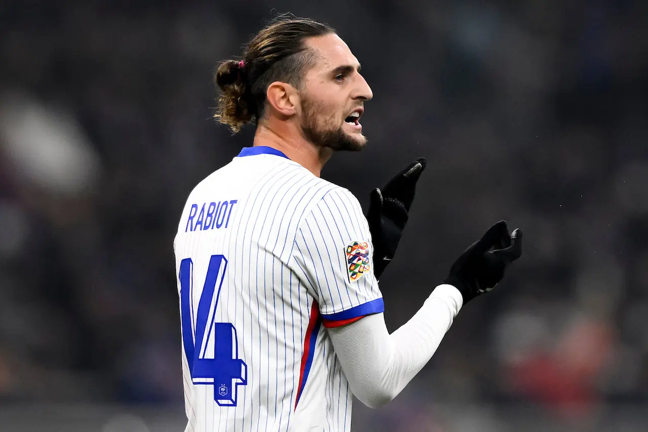 Milan costo rosa 2025 2026