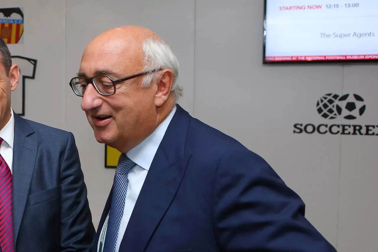 Jonathan Barnett indagato