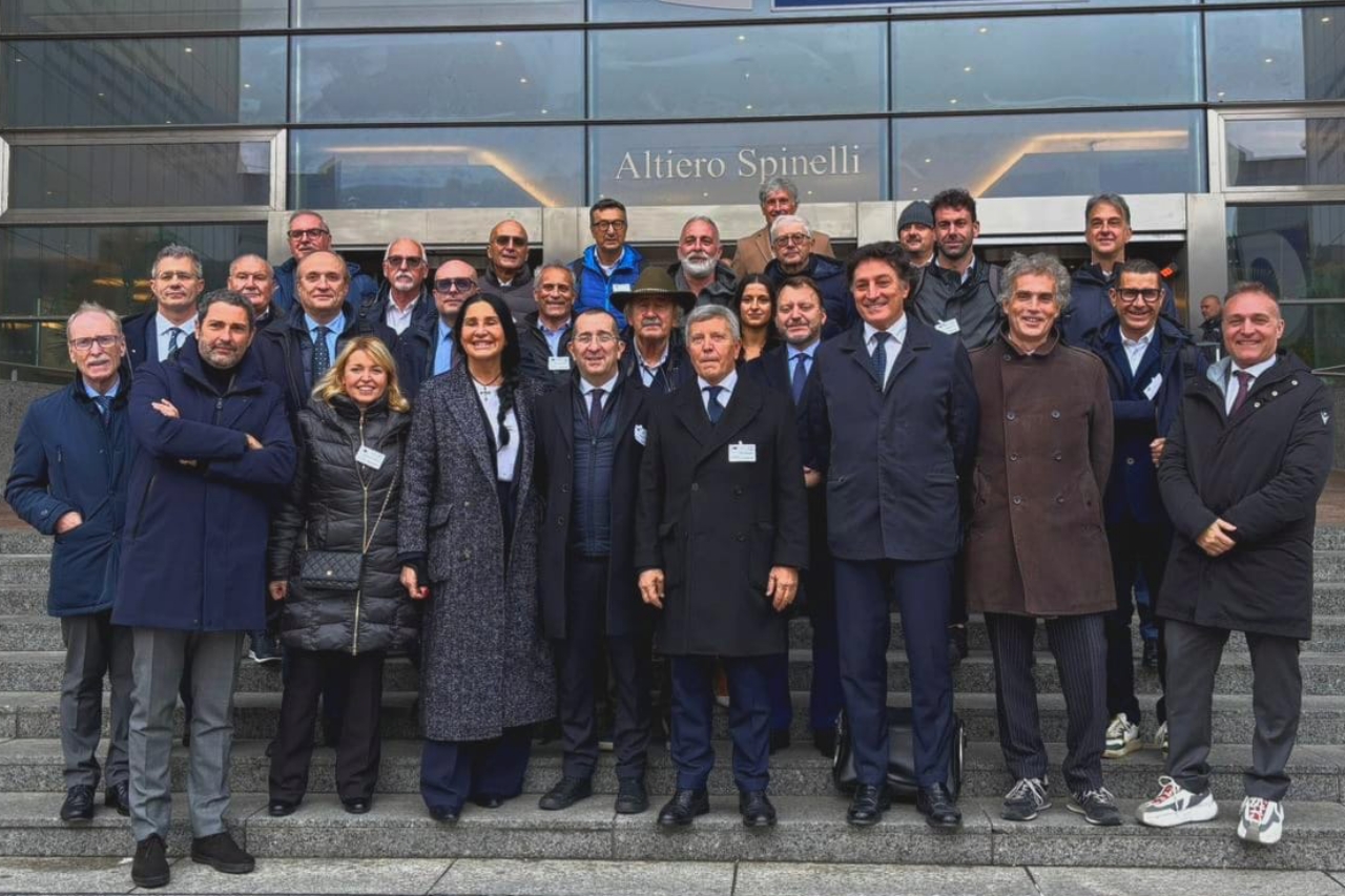 PHOTO-2025-11-11-17-04-49