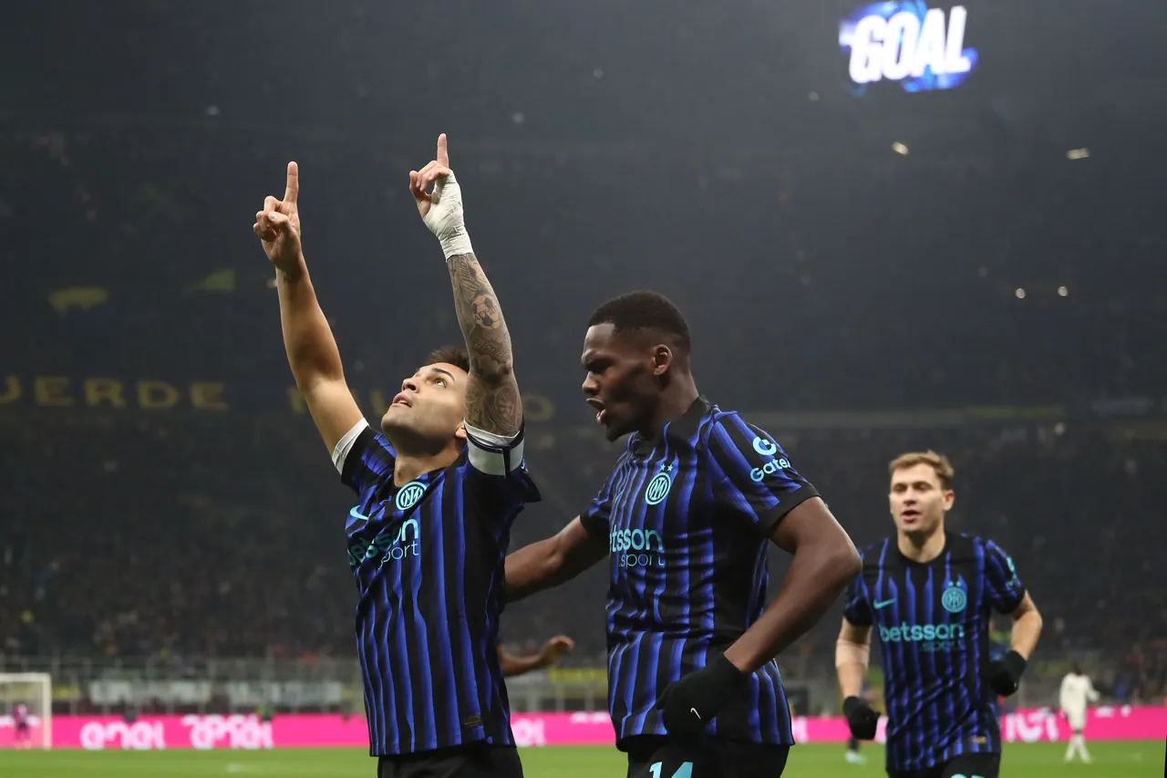 Inter maglia Milano Cortina