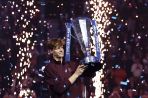 Sinner tasse in Italia