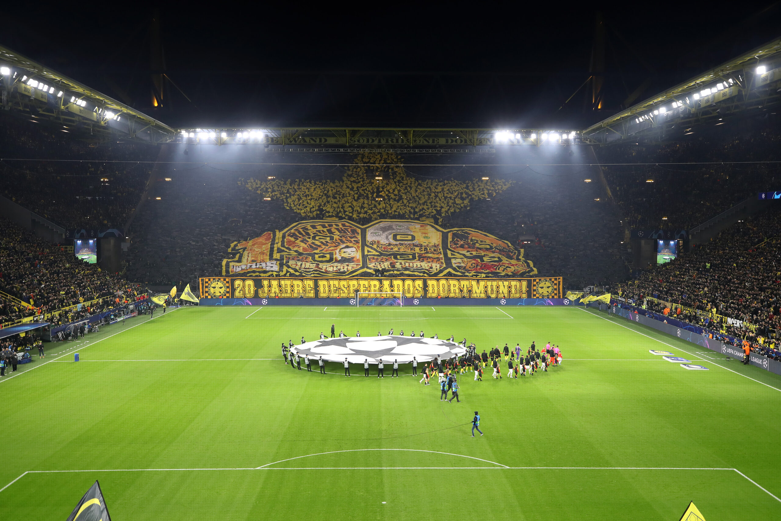 Borussia Dortmund v Inter Milan: Group F - UEFA Champions League