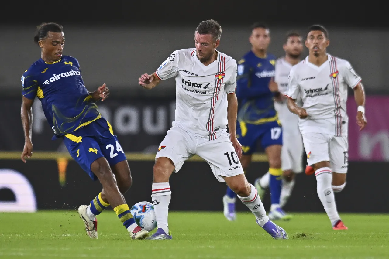 hellas-verona-fc-v-us-cremonese-serie-a