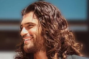 Can Yaman stipendio Sanremo