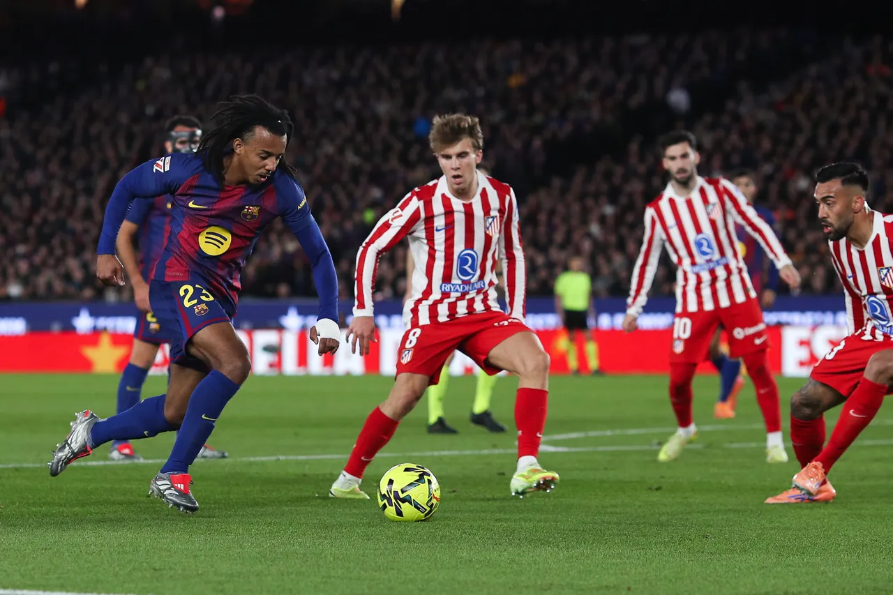 fc-barcelona-v-atletico-de-madrid-laliga-ea-sports (1)