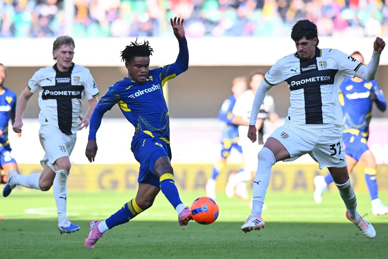 hellas-verona-fc-v-parma-calcio-1913-serie-a (1)