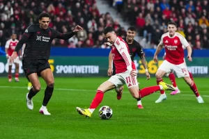 bayer-04-leverkusen-v-arsenal-fc-uefa-champions-league-2025-26-round-of-16-first-leg (1)