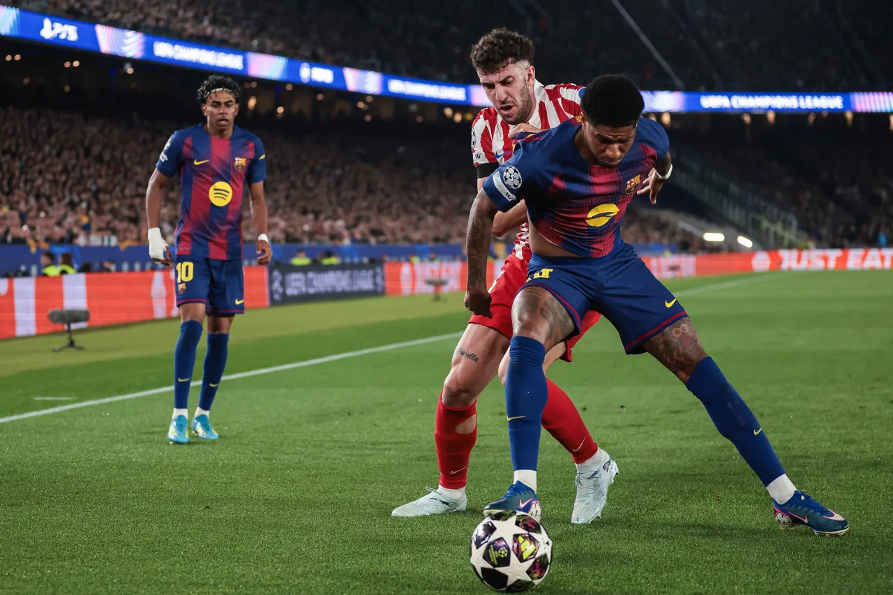 fc-barcelona-v-atletico-de-madrid-uefa-champions-league-2025-26-quarter-final-first-leg (2)