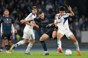 ssc-napoli-v-como-1907-serie-a