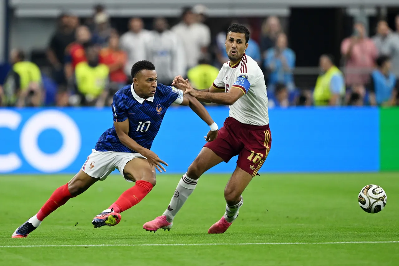 mbappé e rodri