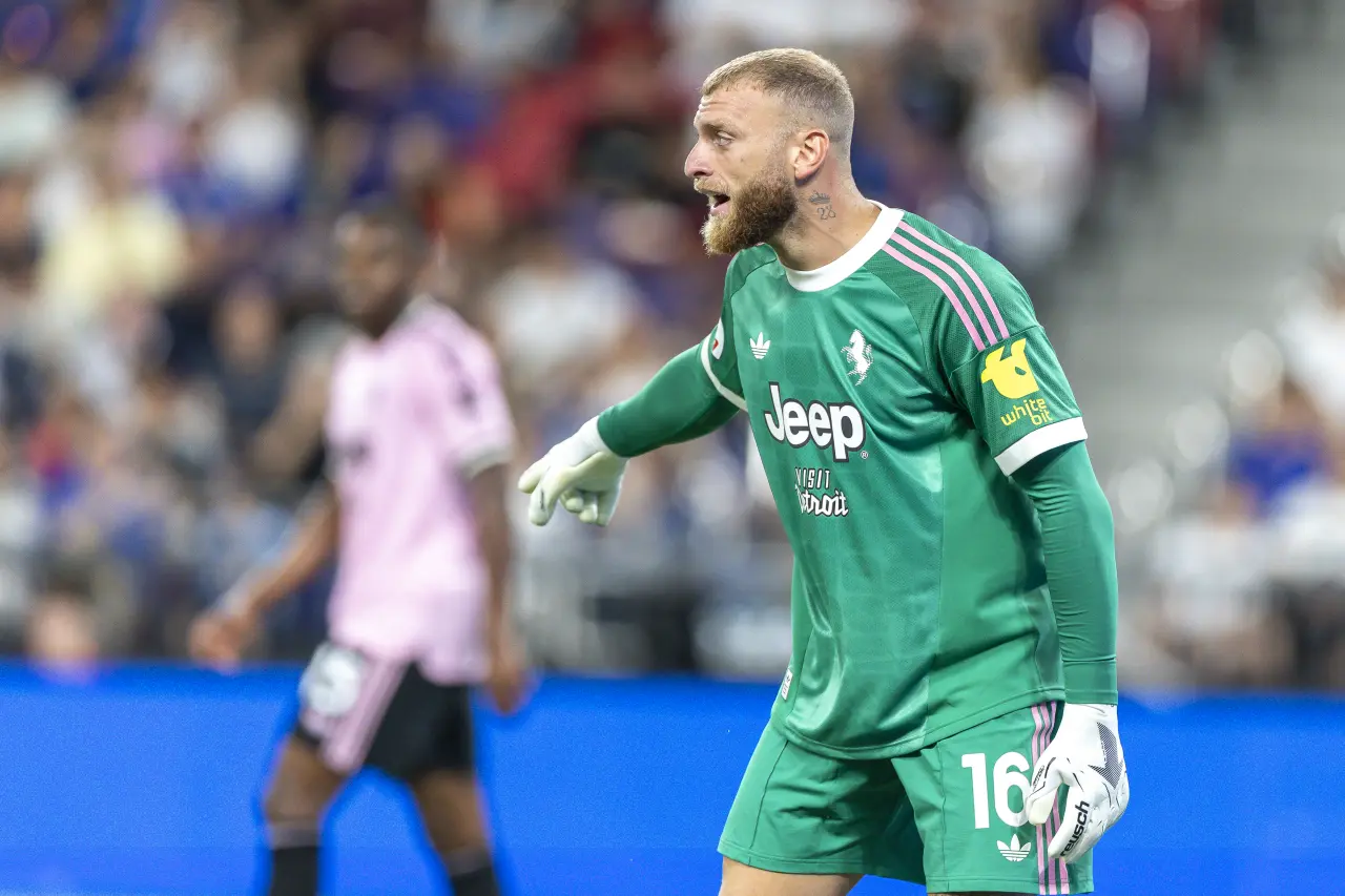 Juventus costo esuberi